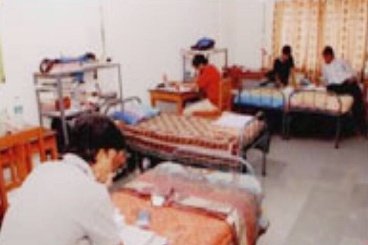 Saastra College of Pharmaceutical Education and Research campus in Varigonda, Andhra Pradesh, India — photo 5
