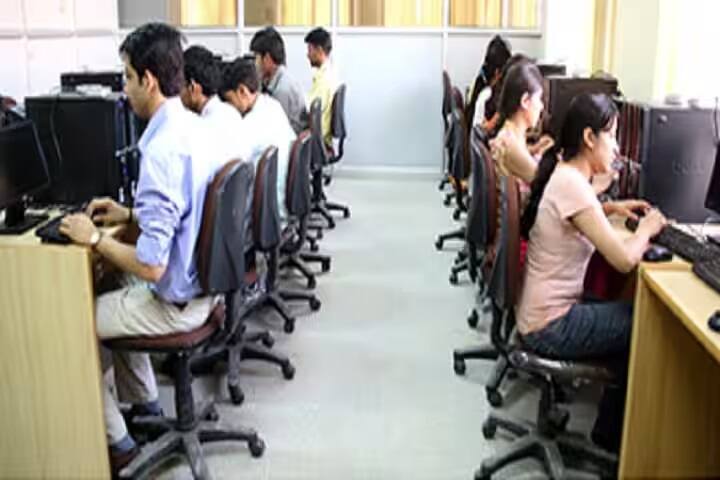 Maulana Azad B Ed College campus in Mysuru, Karnataka, India — photo 4
