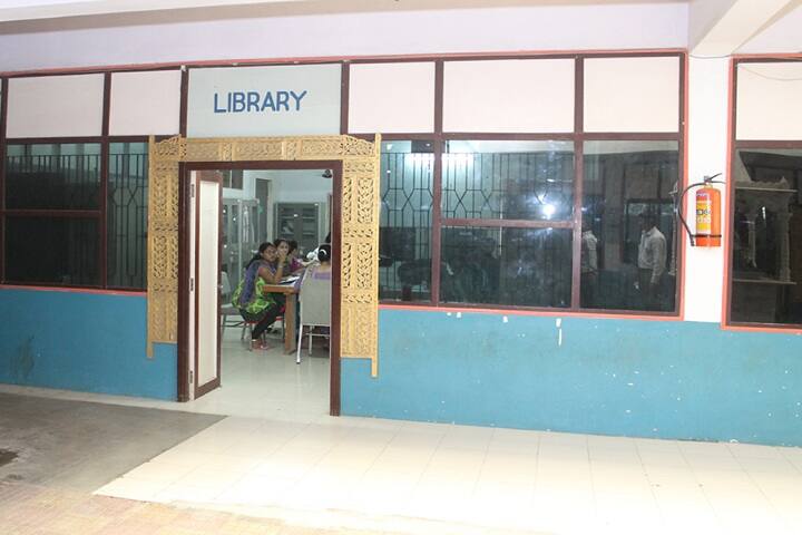 SVET College campus in Jamnagar, Gujarat, India — photo 4