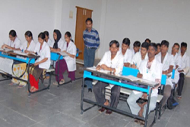 Safa College of Pharmacy campus in B. Thandrapadu, Andhra Pradesh, India — photo 4