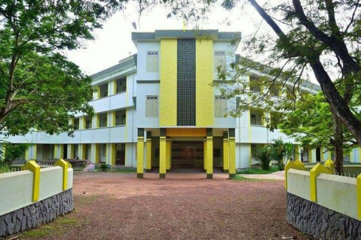 Sree Narayana College campus in Thiruvananthapuram, Kerala, India — photo 2