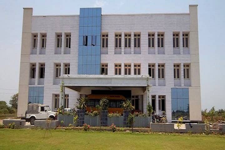 Vidhyadeep Institute of Engineering and Technology campus in Surat, Gujarat, India — photo 1
