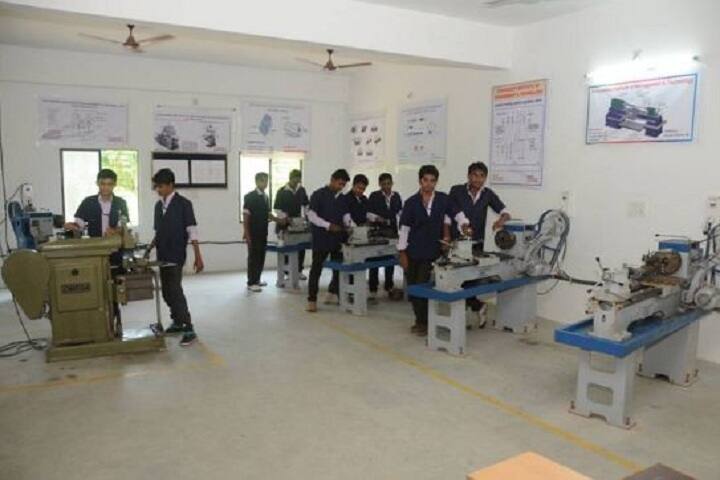 Vidhyadeep Institute of Engineering and Technology campus in Surat, Gujarat, India — photo 4