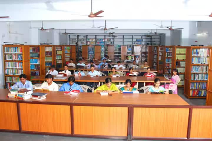 Padala Rama Reddi Law College campus in Hyderabad, Telangana, India — photo 2