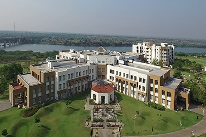 SPTM Shirpur campus in Shirpur, Maharashtra, India — photo 1
