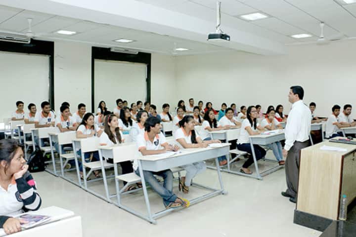 SPTM Shirpur campus in Shirpur, Maharashtra, India — photo 2