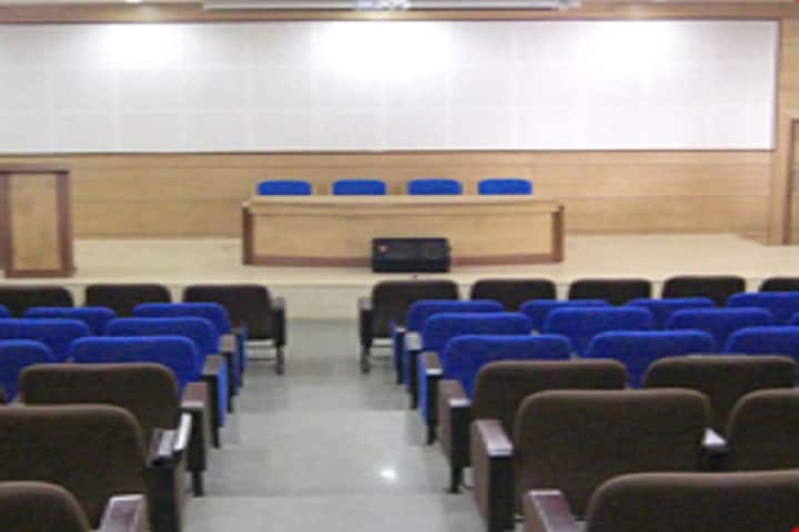 Rudra College of Pharmacy campus in Meerut, Uttar Pradesh, India — photo 2