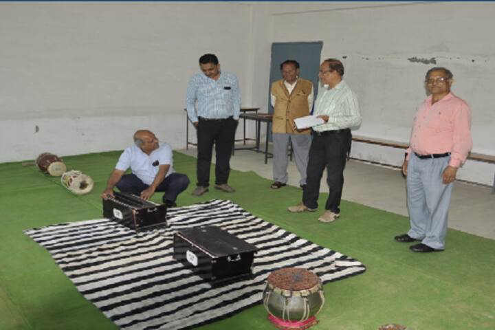 Veer Narayan Mahavidyalaya campus in Pipariya, Madhya Pradesh, India — photo 5