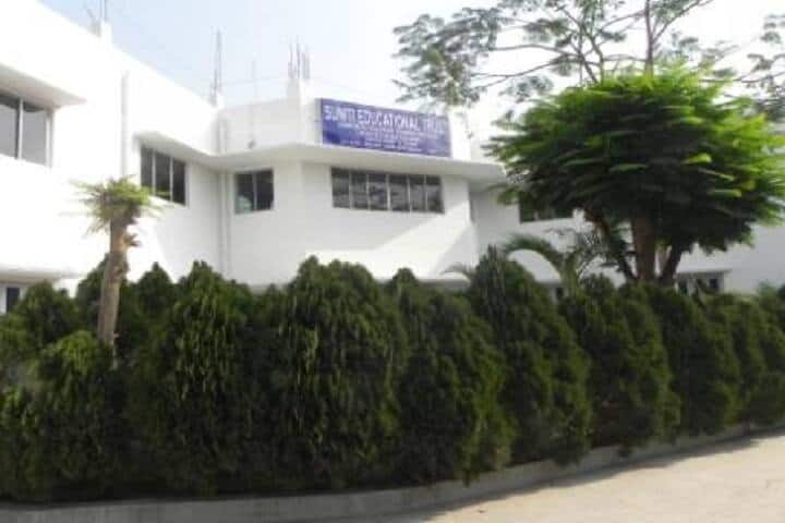 Suniti Educational Trust campus in Kolkata, West Bengal, India — photo 1