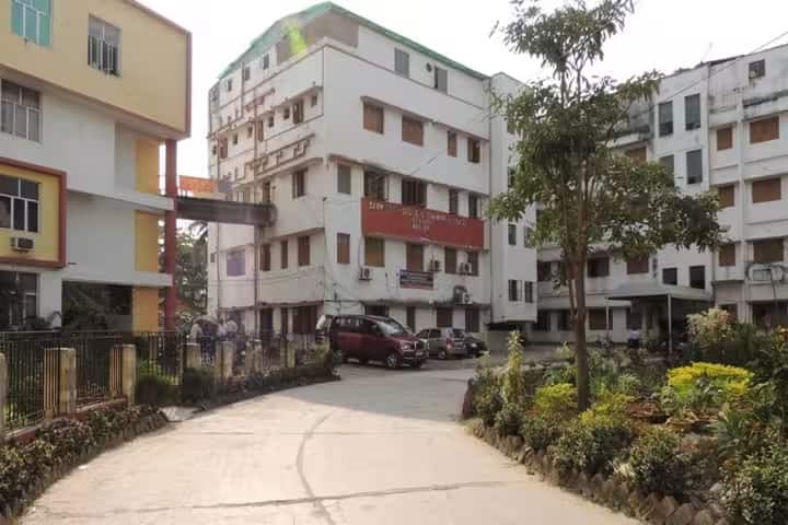 Sammilani Teachers Training College campus in Kolkata, West Bengal, India — photo 2