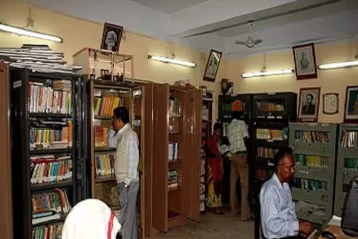 Sammilani Teachers Training College campus in Kolkata, West Bengal, India — photo 3