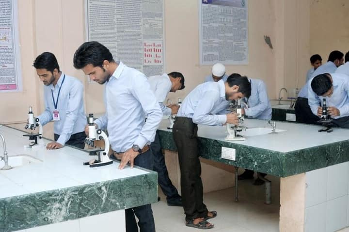 Royal College of Pharmaceutical Education and Research campus in Malegaon, Maharashtra, India — photo 4