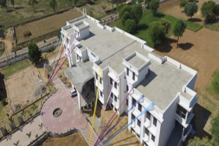 Late Kumari Laxmi Badhala Mahila Teacher Training College campus in Govindgarh, Rajasthan, India — photo 1