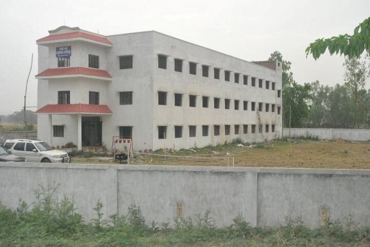 Parvati Girls Educational Institute campus in Gosainganj, Uttar Pradesh, India — photo 1