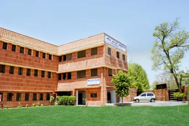 Mira Girls College campus in Jaipur, Rajasthan, India — photo 1