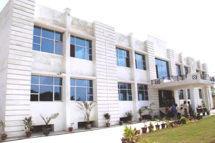 Pandit Badri Prasad Shikshak Prashik Prashikshak Mahavidyala campus in Dausa, Rajasthan, India — photo 2