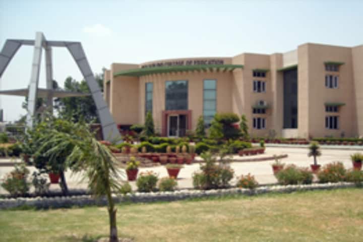 PKR Jain PG College of Education campus in Ambala, Haryana, India — photo 1