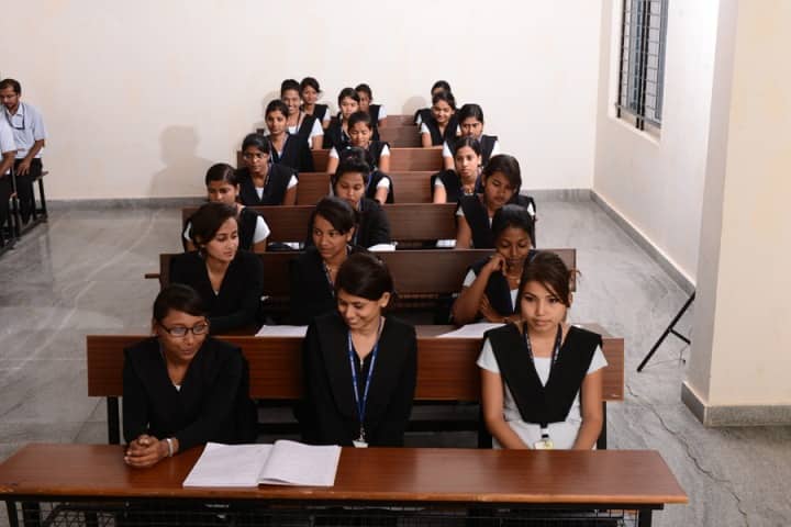RR College of Pharmacy campus in Bangalore, Karnataka, India — photo 6