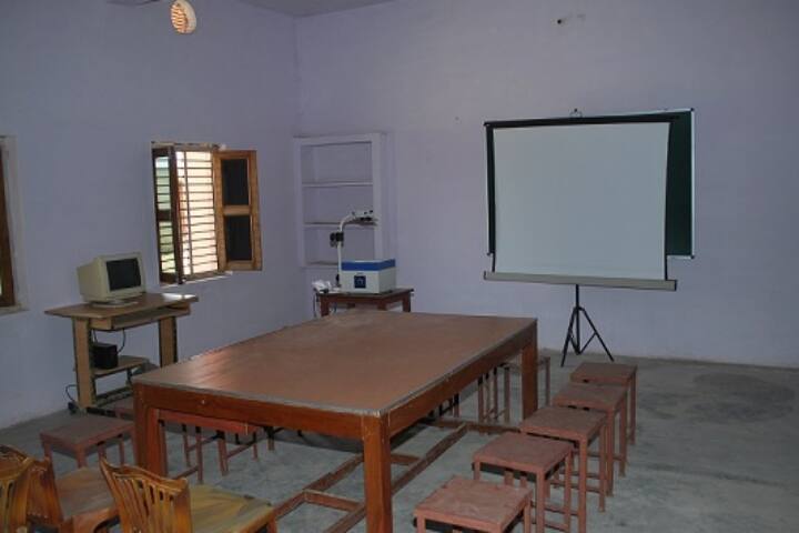 Maruti Nandan Teacher Training College campus in Bharatpur, Rajasthan, India — photo 6