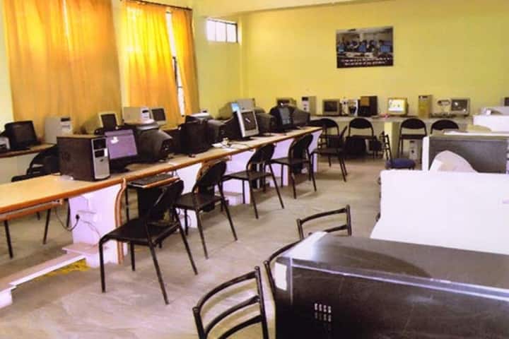 Rawat Mahila B Ed College campus in Jaipur, Rajasthan, India — photo 4