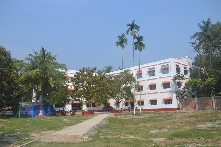 Lokenath B Ed College campus in Prithiba, West Bengal, India — photo 1