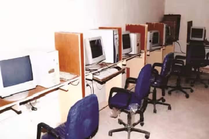 RMES's College of Pharmacy campus in Kalaburagi, Karnataka, India — photo 6
