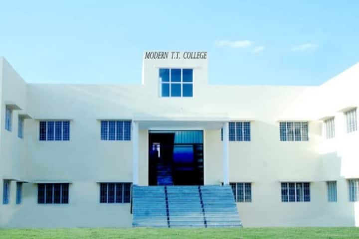Modern Teachers Training College campus in Jhunjhunu, Rajasthan, India — photo 1