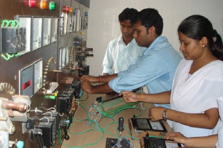 CV Raman Polytechnic campus in Bhubaneswar, Odisha, India — photo 3