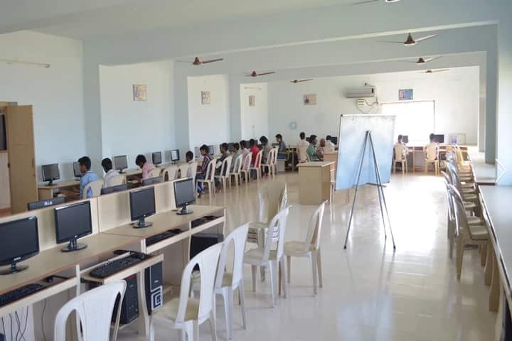 Yalamarty College of Education campus in Visakhapatnam, Andhra Pradesh, India — photo 4