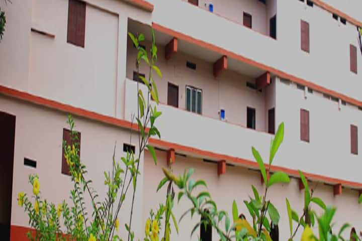 Sri Gowthami College of Education campus in Prakasam, Andhra Pradesh, India — photo 1