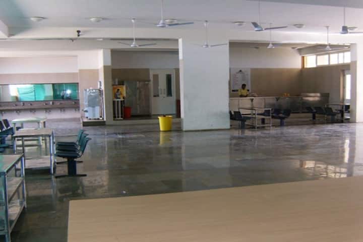 VDF School of Pharmacy campus in Latur, Maharashtra, India — photo 3