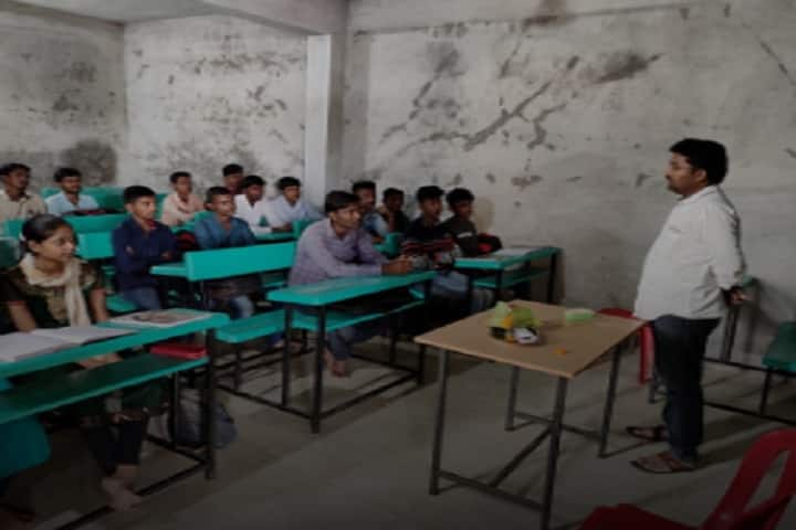 Vasant Pharmacy College campus in Beed, Maharashtra, India — photo 1