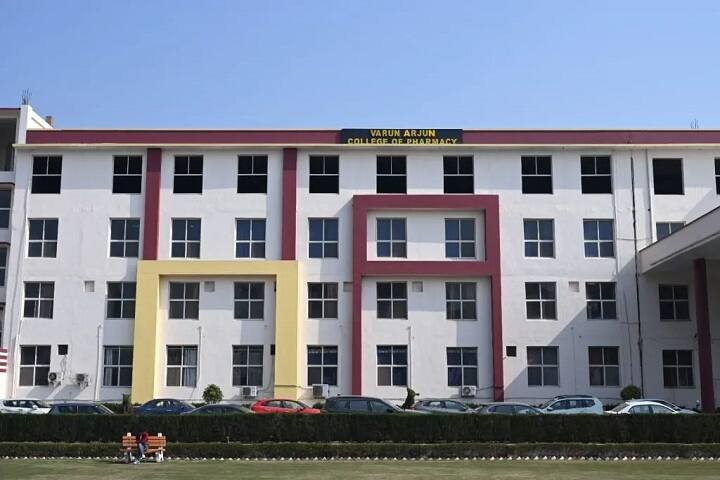 Varun Arjun College of Pharmacy campus in Shahjahanpur, Uttar Pradesh, India — photo 5