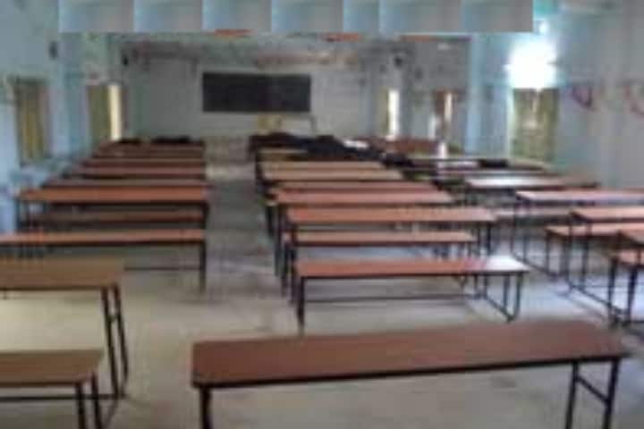 Yanamadala College of Education campus in Srungavarapu kota, Andhra Pradesh, India — photo 2