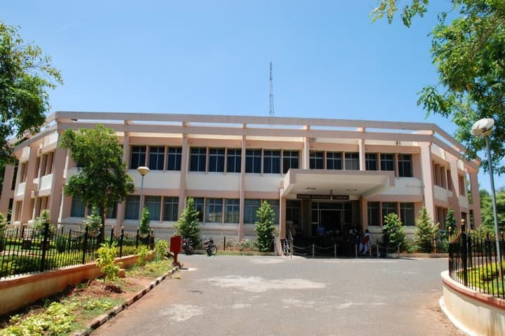 Pondicherry University campus photo