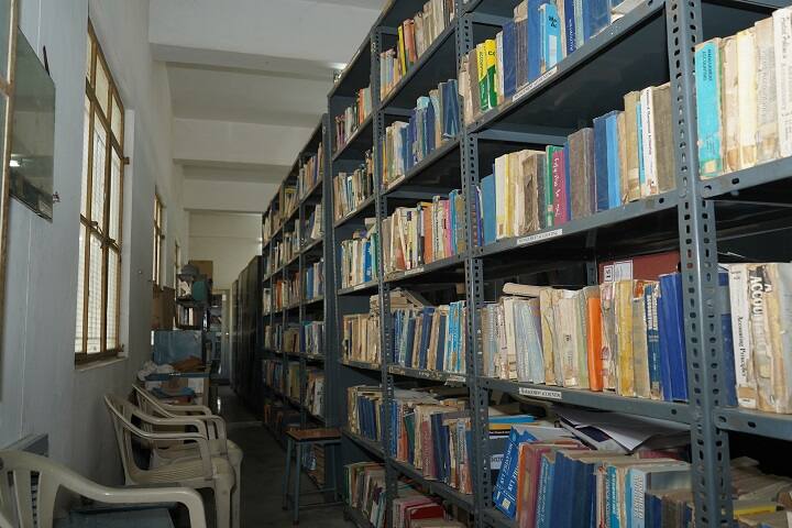 Vidyasagar College of Arts and Science campus in Udumalpet, Tamil Nadu, India — photo 3