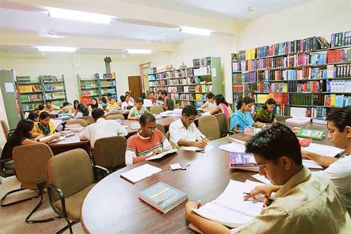 Rishi Ram Naresh College of Pharmacy campus in Mau, Uttar Pradesh, India — photo 5