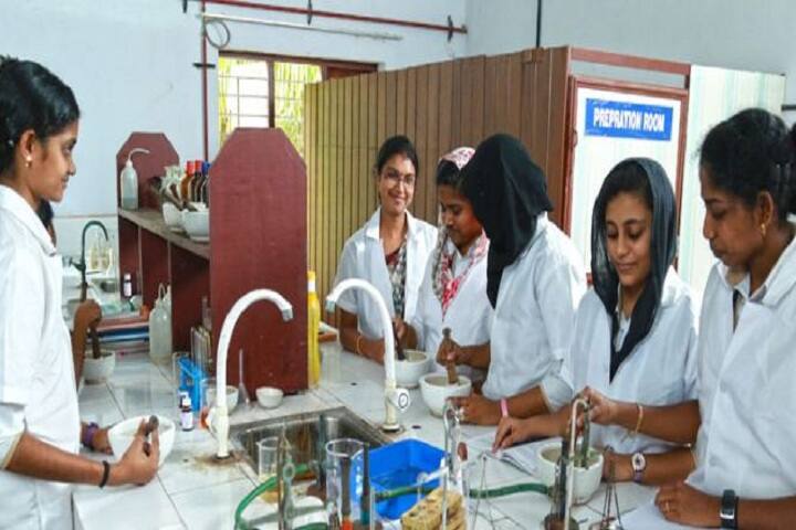Sree Narayana Guru Memorial College of Pharmacy campus in Thuravoor, Kerala, India — photo 4