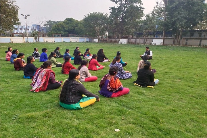 Institute of Education for Women campus in Kolkata, West Bengal, India — photo 6