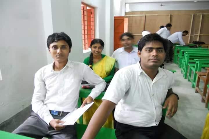 Indira Gandhi Teachers Training Institute campus in Murshidabad, West Bengal, India — photo 3