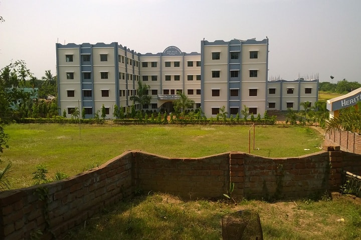 Heritage College of Education campus in Howrah, West Bengal, India — photo 1
