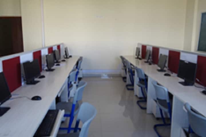 Dr DY Patil School of Management campus in Pune, Maharashtra, India — photo 6