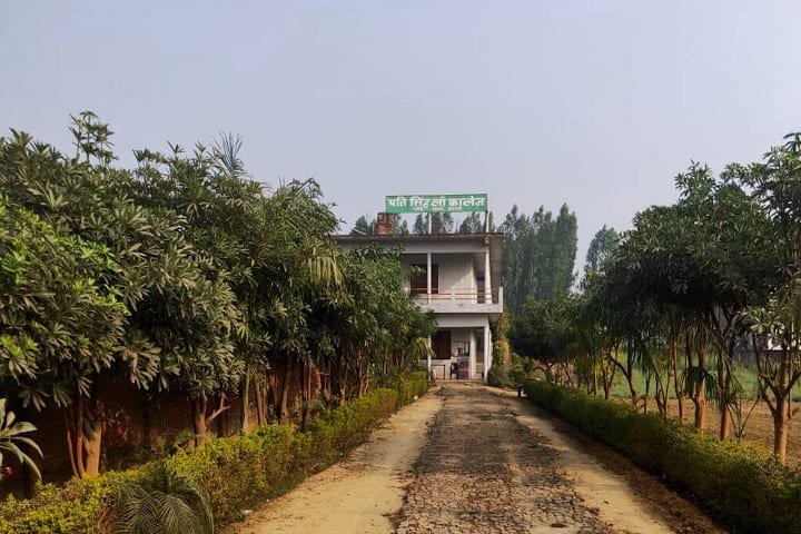 Pati Singh Law College campus in Kaushambi, Uttar Pradesh, India — photo 1
