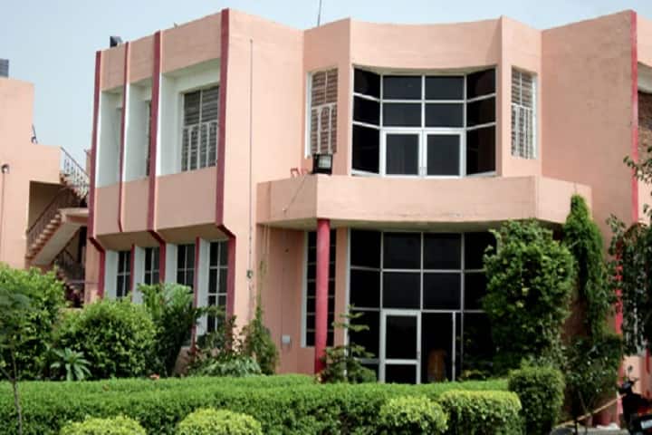 MD College of Education campus in Bahadurgarh, Haryana, India — photo 1