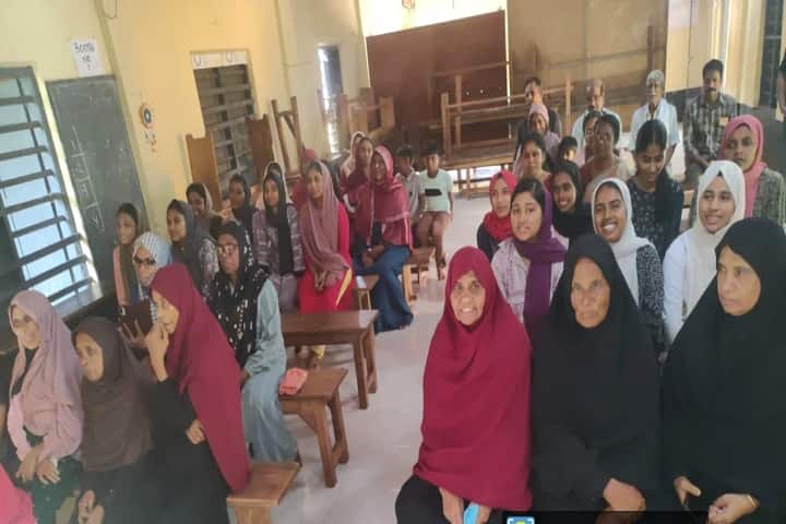 Sayyid Muhammed Ali Shihab Thangal Memorial Arts and Science Women's College campus in Malappuram, Kerala, India — photo 2