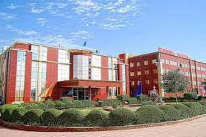 Regional College of Pharmacy campus in Jaipur, Rajasthan, India — photo 1