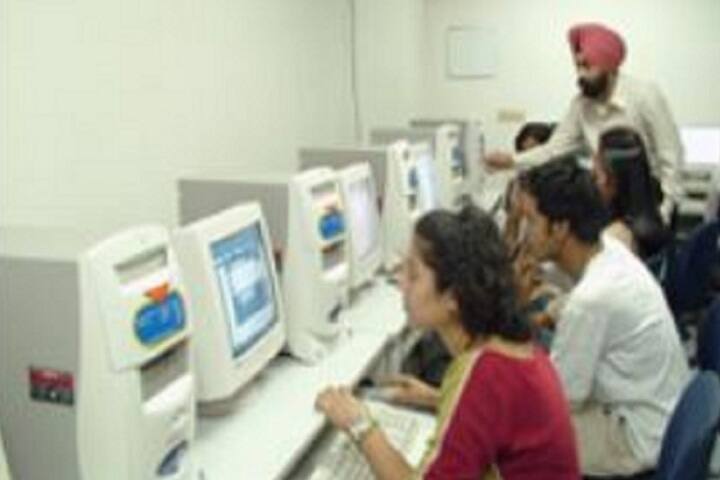 Northern India Institute of Fashion Technology campus in Ludhiana, Punjab, India — photo 3