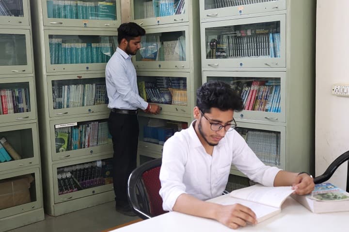 Spectrum Institute of Pharmaceutical Sciences and Research campus in Greater Noida, Uttar Pradesh, India — photo 4