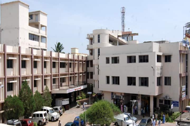 Hindu Mission Hospital campus in Chennai, Tamil Nadu, India — photo 3