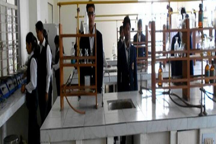 Varanasi College of Pharmacy campus in Varanasi, Uttar Pradesh, India — photo 4